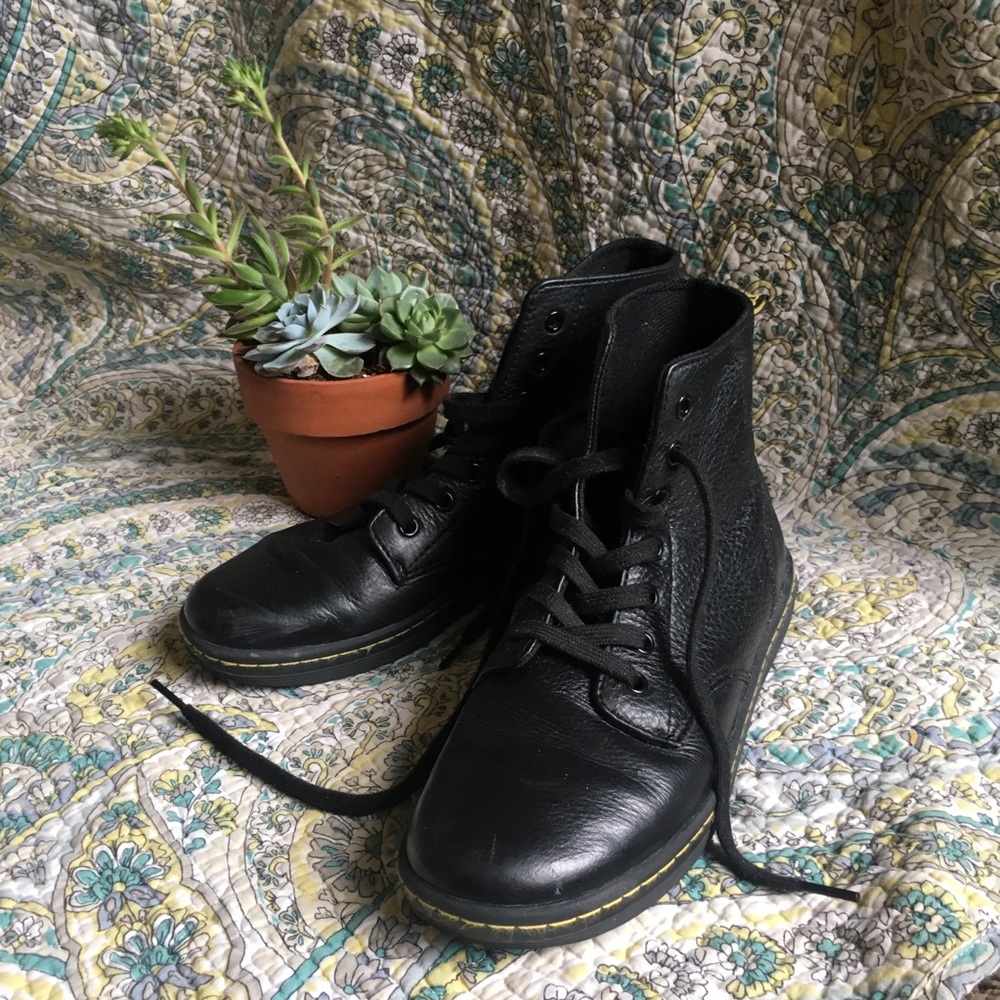 Dr. Martens Boots Black